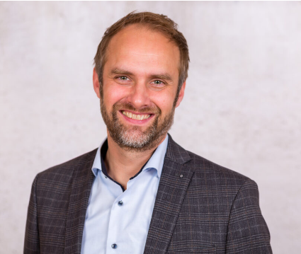 contactPerson.contactPerson.title